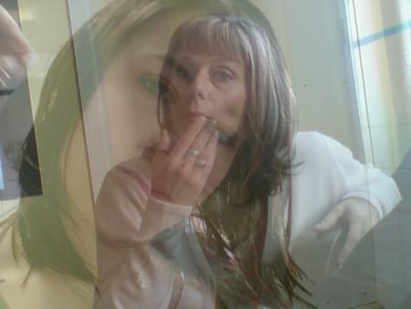 La femme de ma vie ma maman et re et encor et tjr moi lol